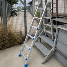 VESTA Σκάλα Αλουμινίου Επαγγελματική 4x4 Σκαλιά Multiuse Μέγιστο Ύψος 398 εκατοστά Αντοχή 150kg Βάρος 9.9kg με Πιστοποίηση EN131